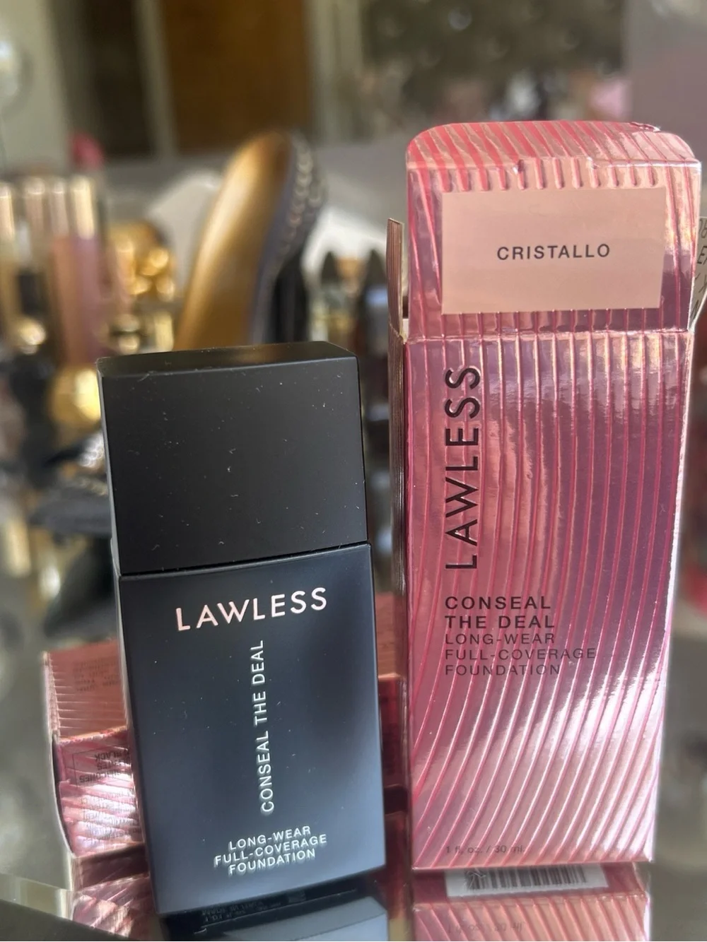 LAWLESS Full-Coverage Foundation in Cristallo -